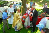 Bischof Küng bei 85. Autosegnung in St. Christophen (Foto: Heinz Kellner)